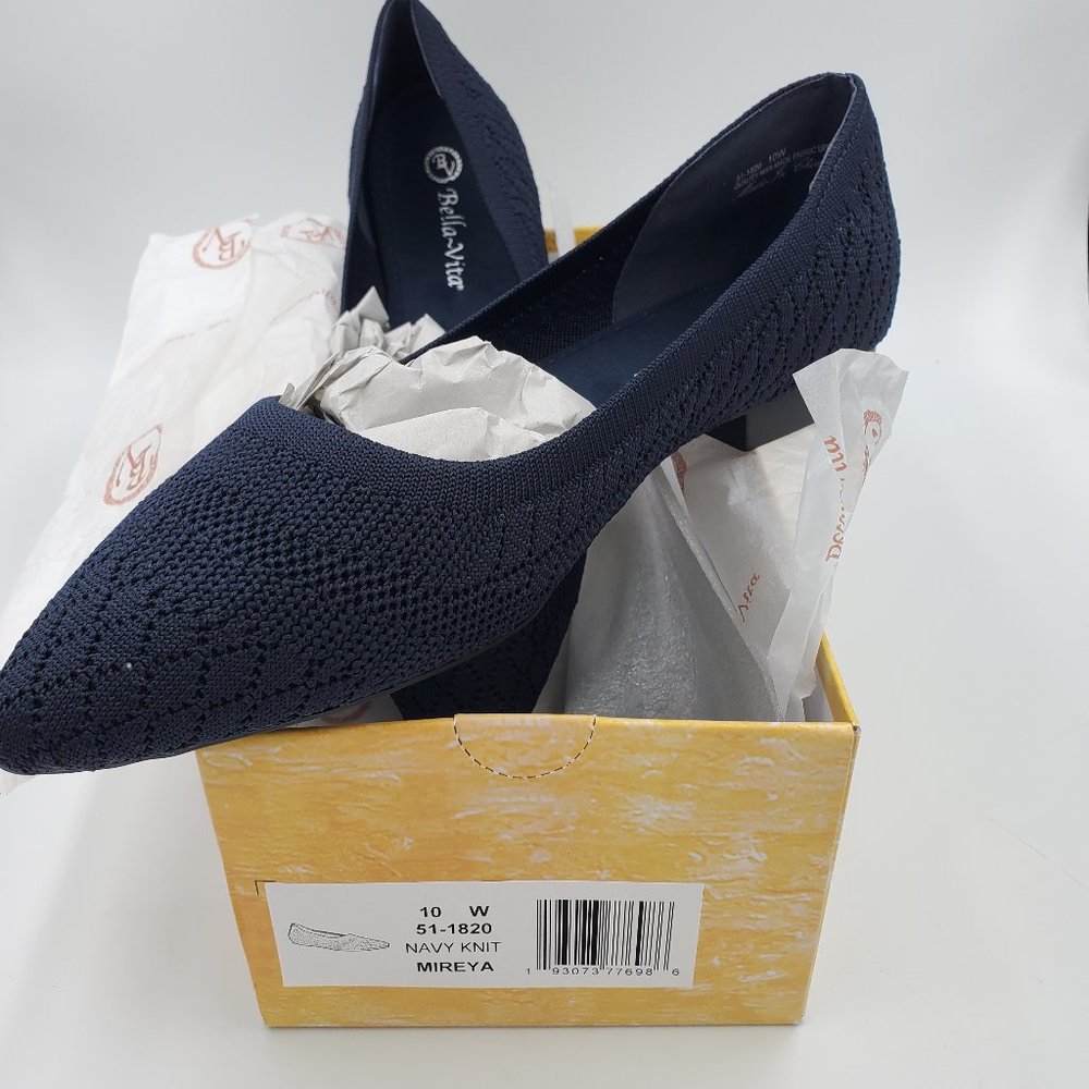 Women's Bella Vita 'Mireya' Navy Flat Shoes Size 10 Wide Brand New with Box